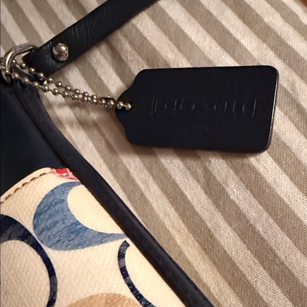 Coach Mini Lillie Carryall Crossbody Bag - Picture 5 of 8